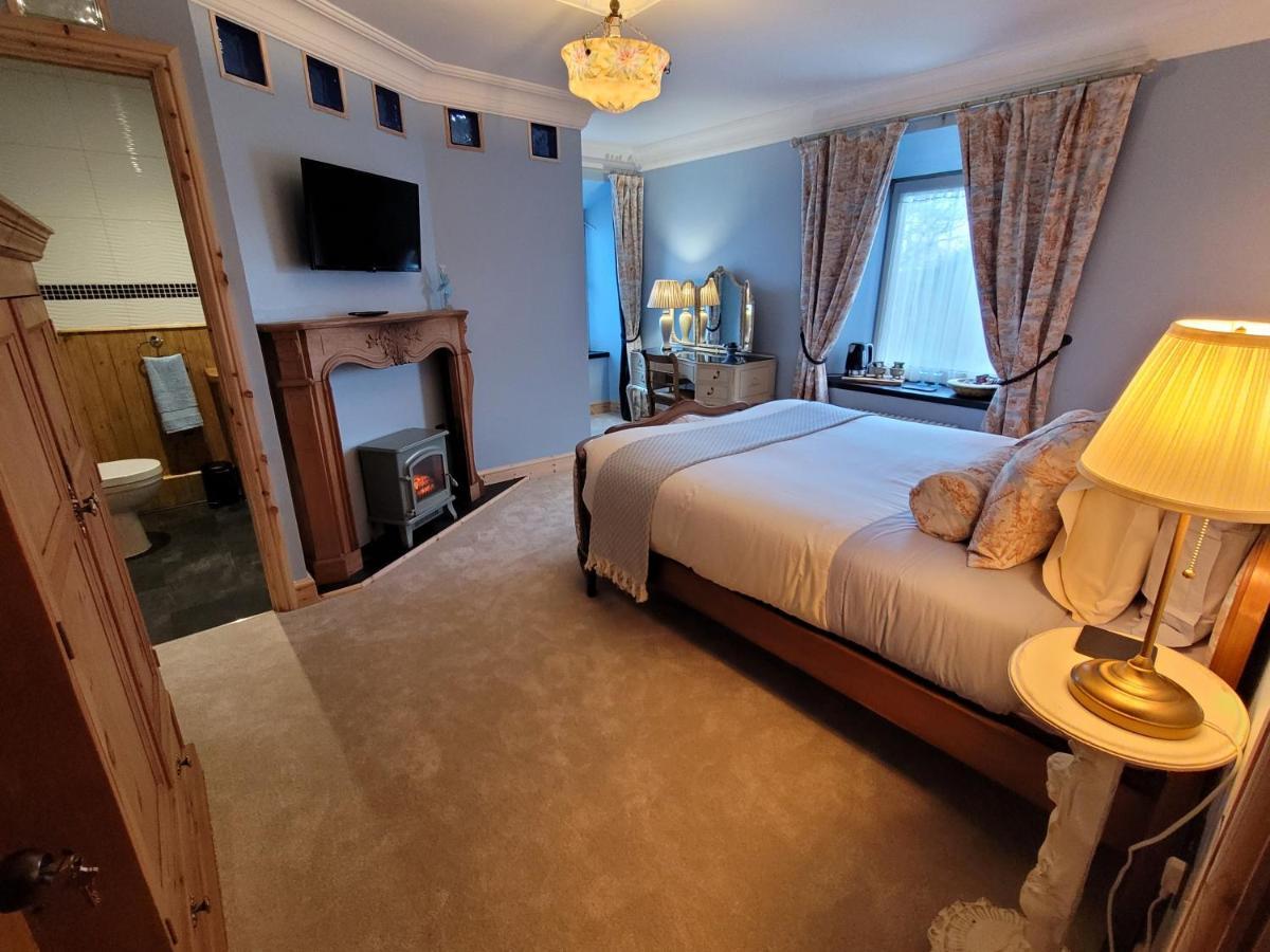 Farmhouse B&B Family Stay Or Romantic Break, On Our Smallholding Close To Narberth Eksteriør bilde