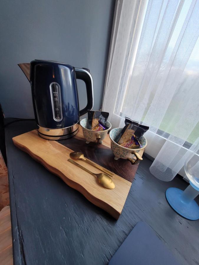 Farmhouse B&B Family Stay Or Romantic Break, On Our Smallholding Close To Narberth Eksteriør bilde