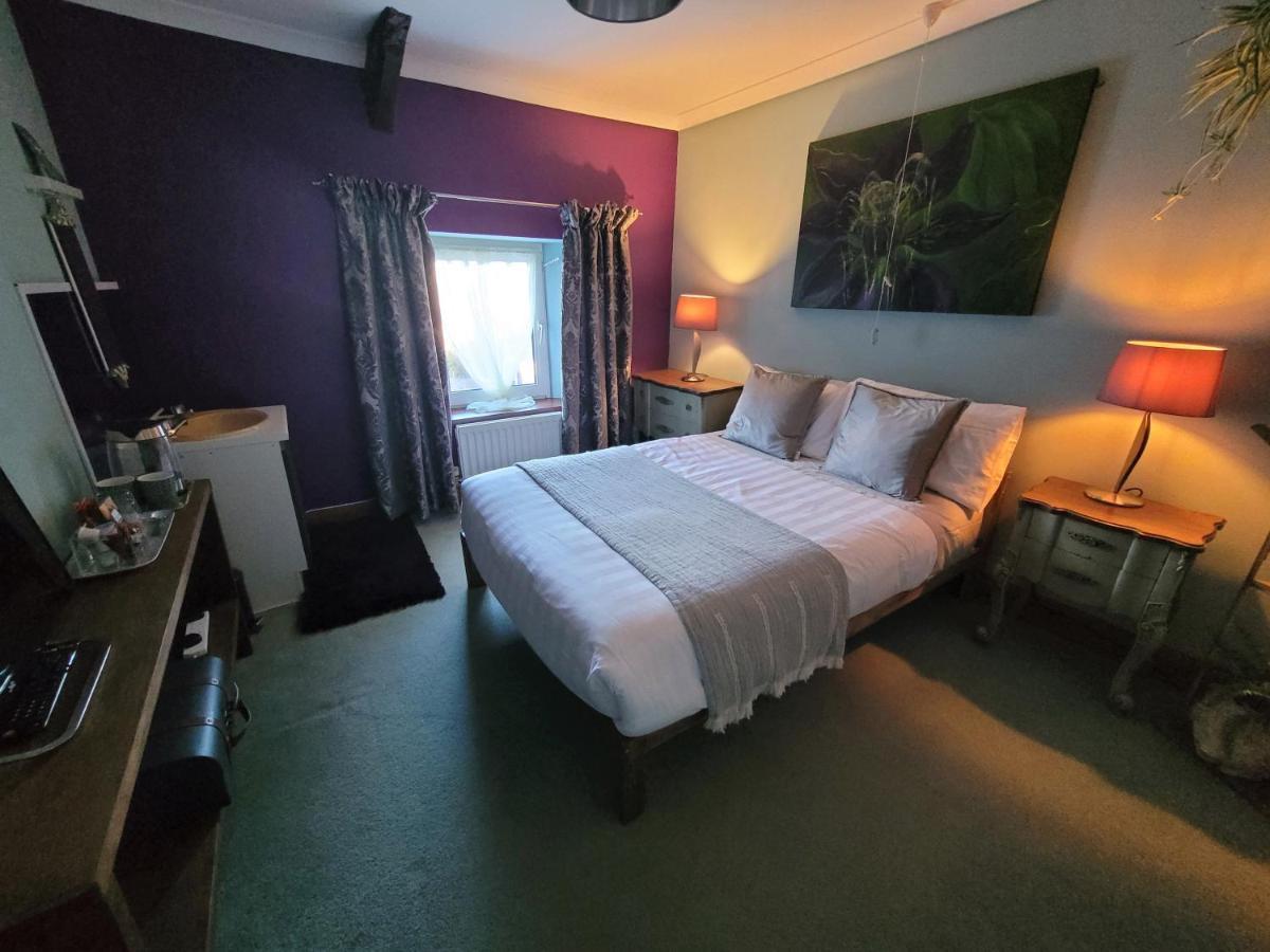 Farmhouse B&B Family Stay Or Romantic Break, On Our Smallholding Close To Narberth Eksteriør bilde